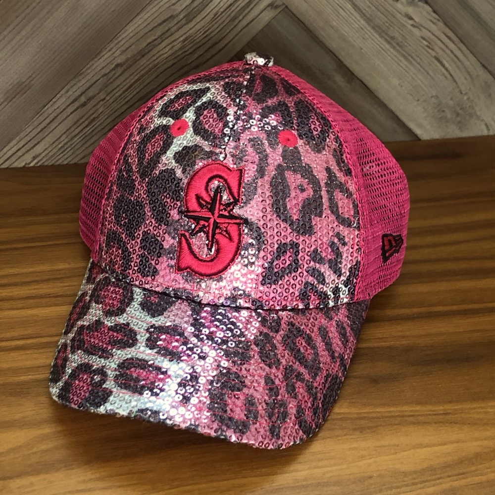 (SIGNED) Kids Snapback Seattle Mariners Leopard Print Hat